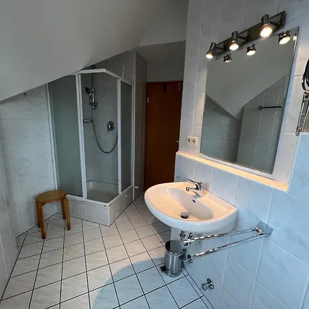 Schreiber West Apartment *